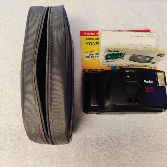 Kodak Star 635 DX Wind 35MM Camera, with Manual and Case - Picture 3 of 16